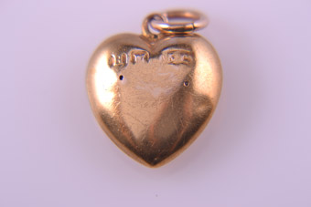 Gold Horse-Shoe Charm