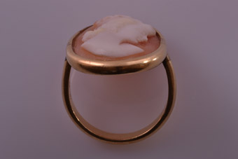 Gold Cameo Ring