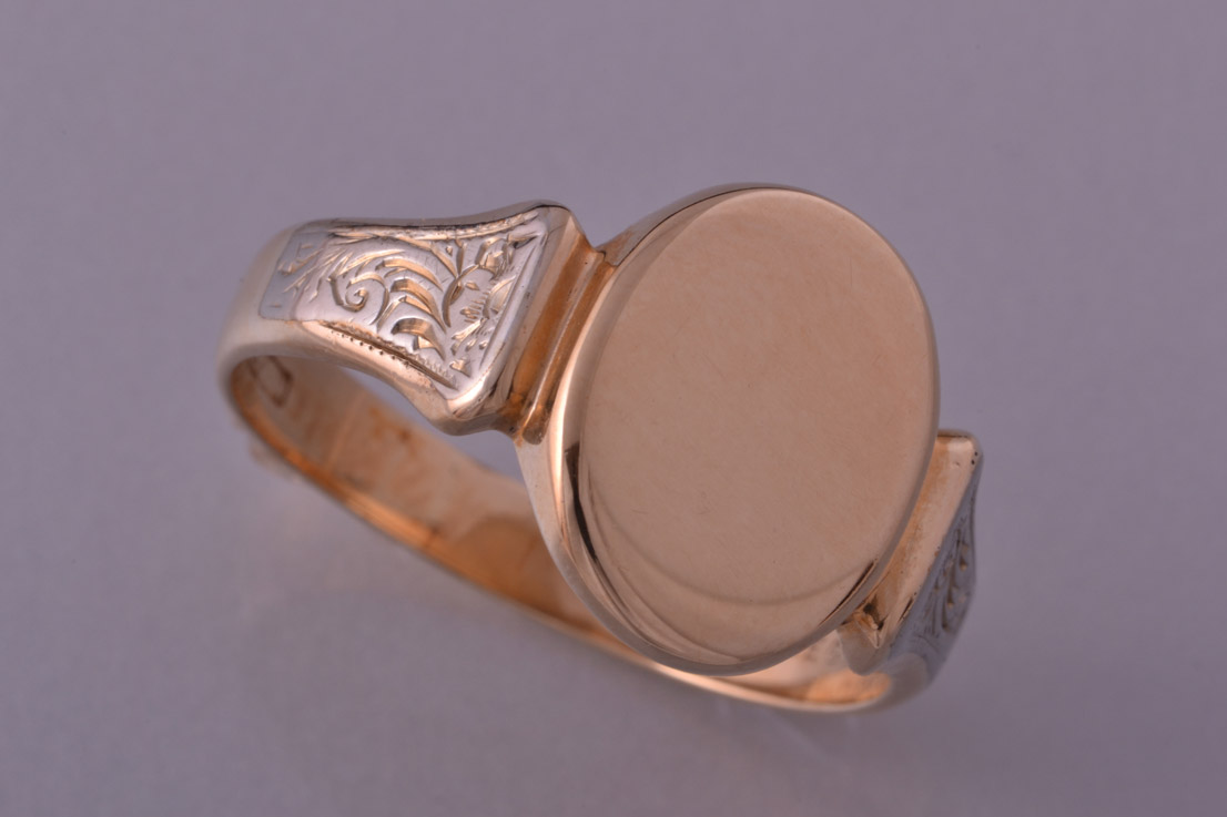 9ct Yellow And White Gold Signet Ring