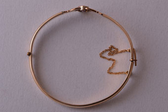 Vintage Claddagh Bangle