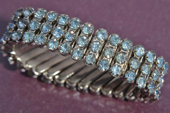 1950's Bracelet With Blue Paste