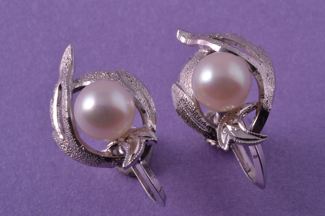 Silver 1960's Screw On Earrings With Pearls