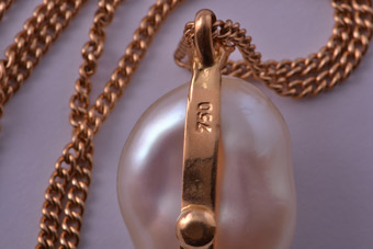 18ct Gold Pendant