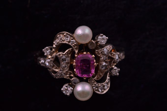 Gold Art Nouveau Ring