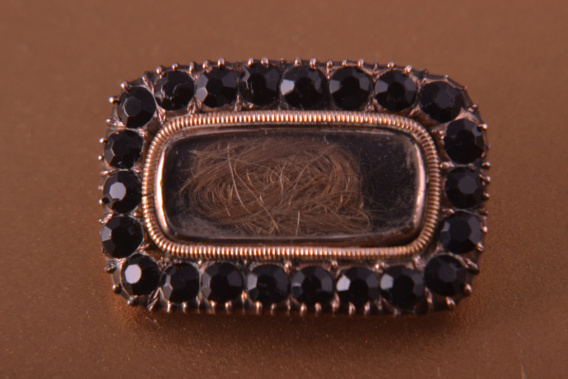 Gold Victorian Mourning Brooch With Jet And Hair