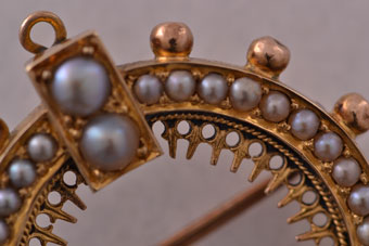 Gold Victorian Brooch