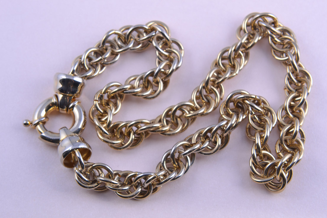 Gilt 1980's Necklace