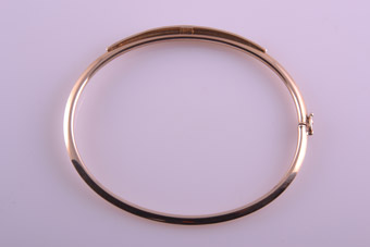 9ct Gold Victorian Bangle