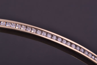 9ct Gold Modern Bangle