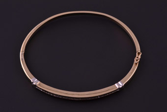 9ct Gold Modern Bangle