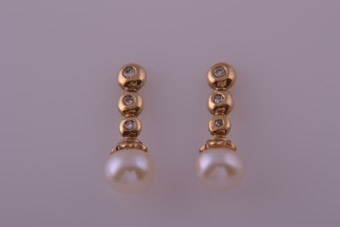 9ct Gold Stud Earrings