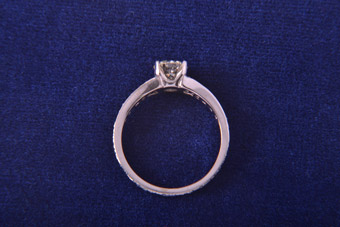 18ct Gold Modern Ring
