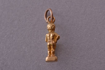 Gold Vintage Charm