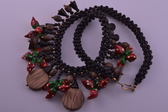 Wooden Vintage Necklace