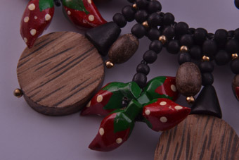 Wooden Vintage Necklace