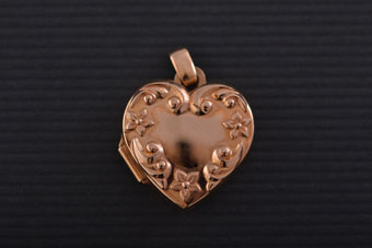 Gold Vintage Heart Locket