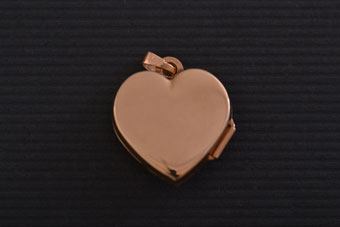 Gold Vintage Heart Locket