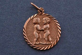 Gold Vintage Charm