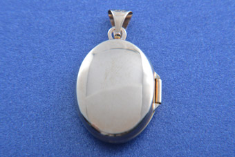 9ct Gold Modern Locket