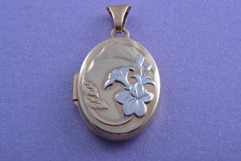 9ct Gold Modern Locket