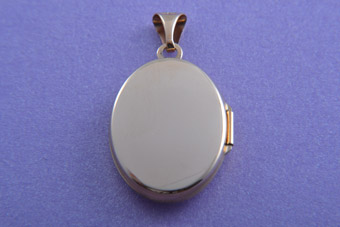 9ct Gold Modern Locket
