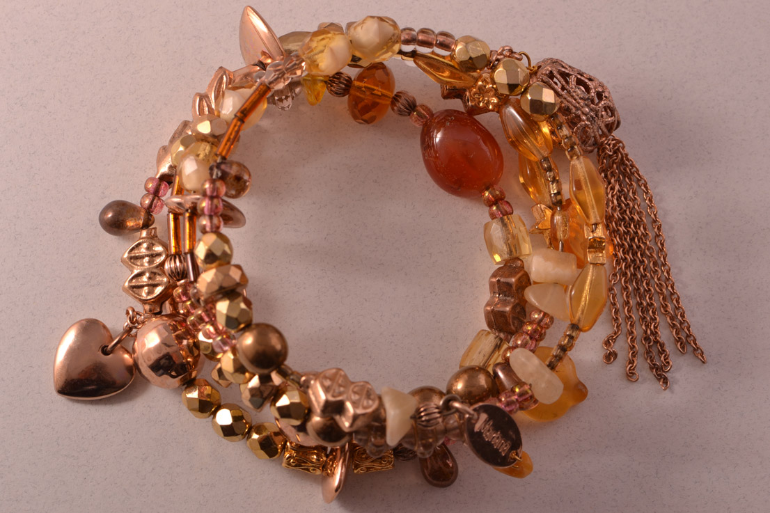 Modern Mariana Spring Bangle With Beads
