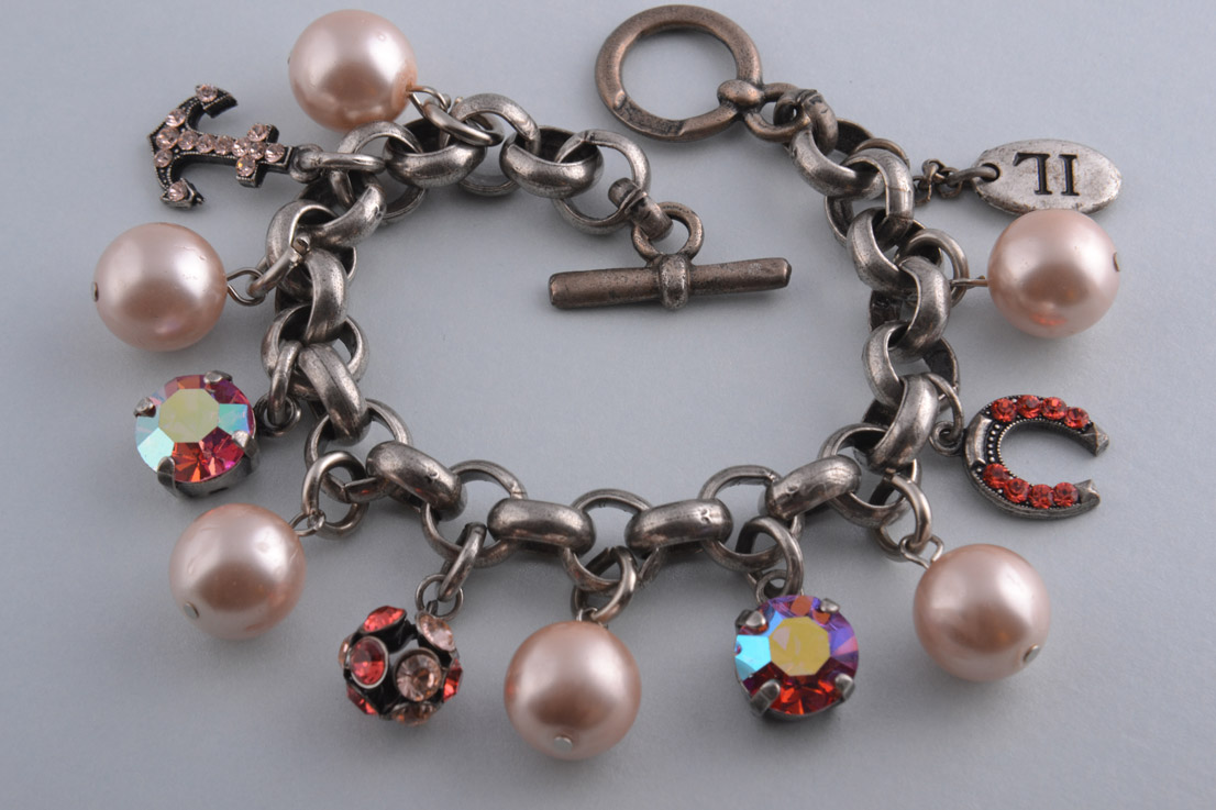 Modern Bracelet With Faux Pearls And Charms
