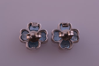 Gold Modern Stud Earrings