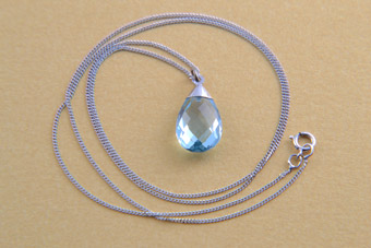 9ct White Gold Modern Pendant With Blue Topaz