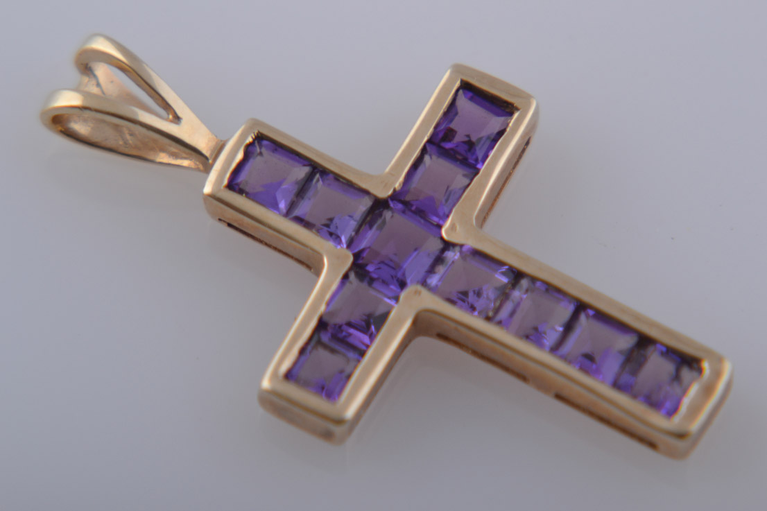 9ct Gold Modern Cross With Amethysts