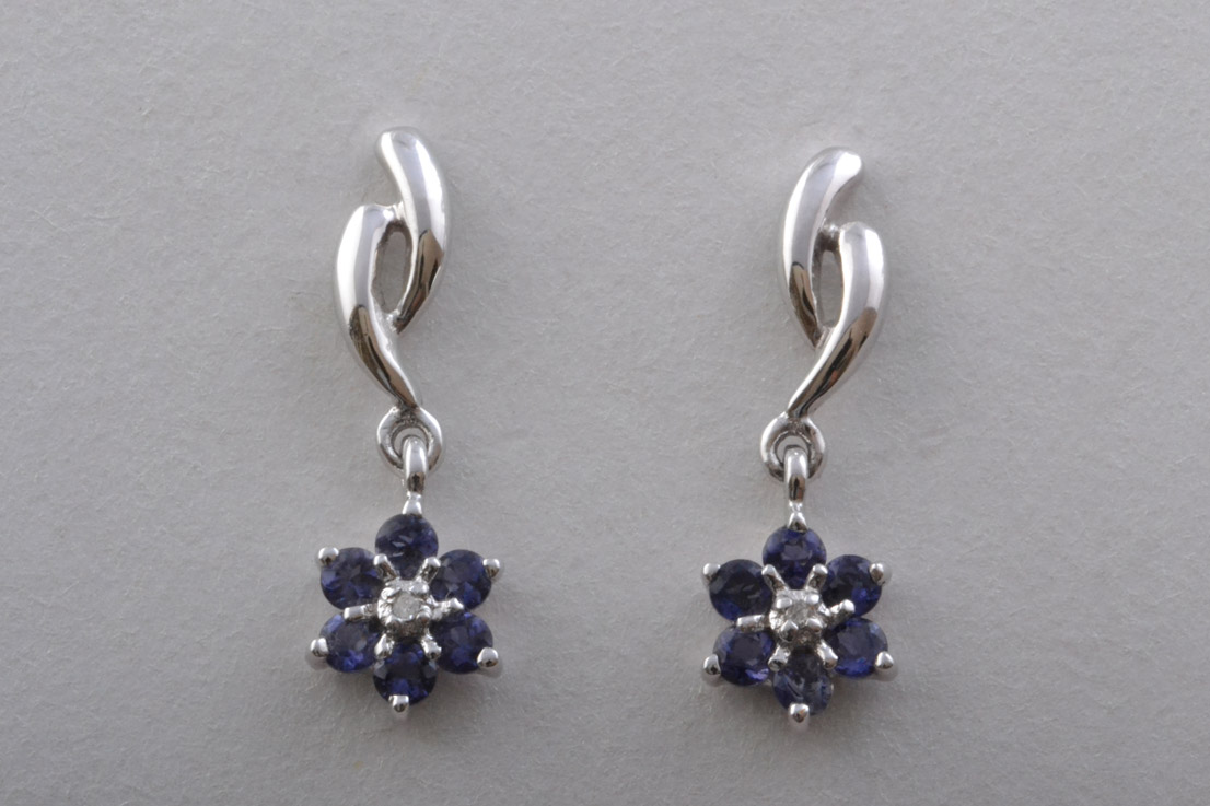 Gold Stud Earrings With Diamonds And Iolite