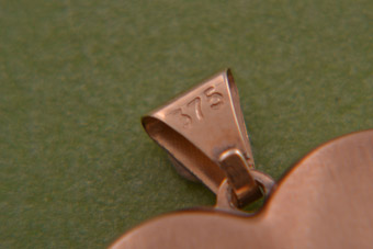9ct Gold Modern Locket