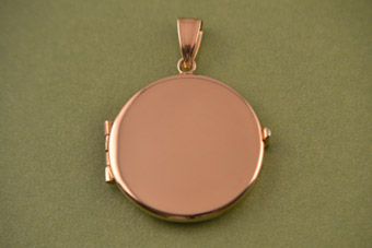 9ct Gold Modern Locket