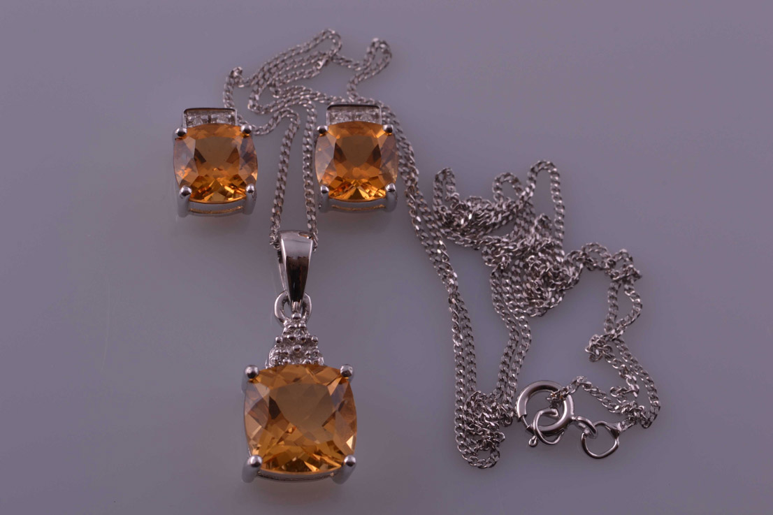White Gold Modern Set With Citrines And Diamonds
