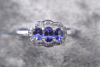 9ct Gold Modern Ring