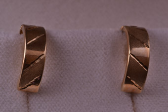 9ct Gold Cuff Earrings