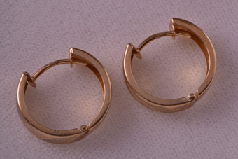 9ct Gold Cuff Earrings
