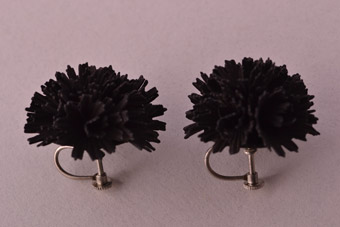 Vintage Screw On Earrings