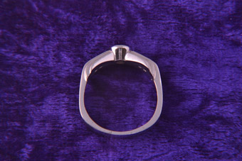 18ct Gold Modern Ring