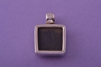 Silver Modern Pendant 