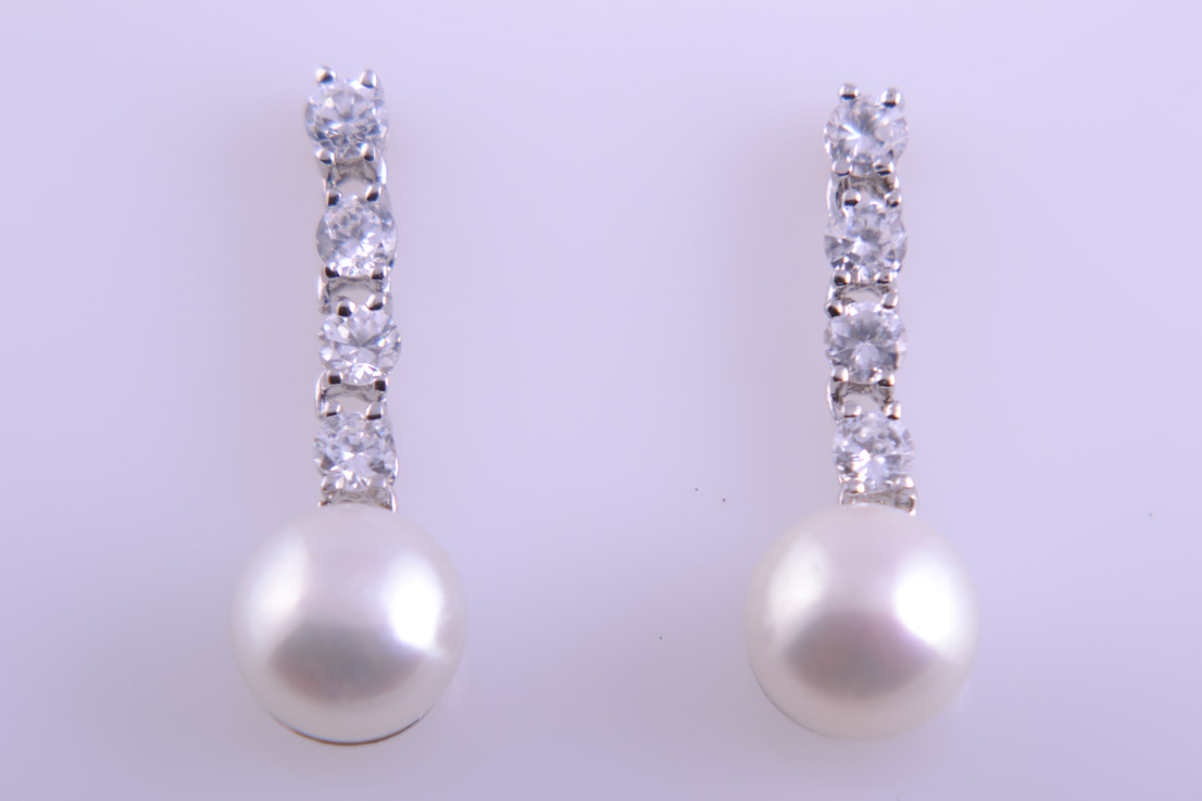 Silver Earrings With Cubic Zirconia And Pearls