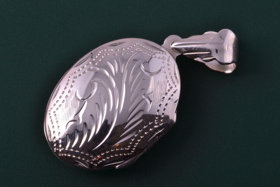 Silver Modern Engraved Locket