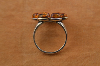 Modern Ring