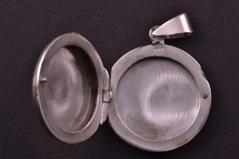 Silver Modern Locket