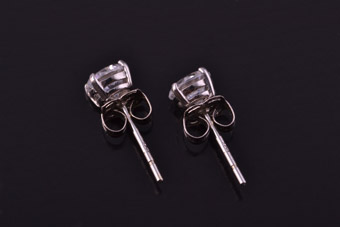 9ct Gold Stud Earrings